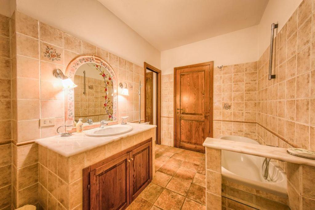 Villa Borgo Struginati à Doglio  Extérieur photo